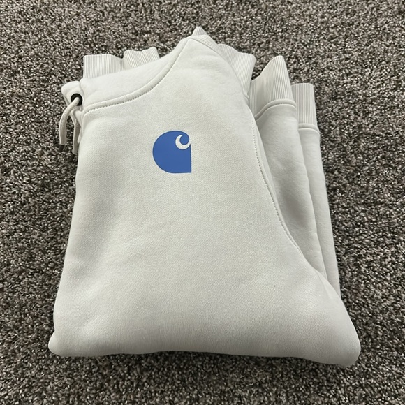 Carhartt women’s sweatshirt - Picture 6 of 7